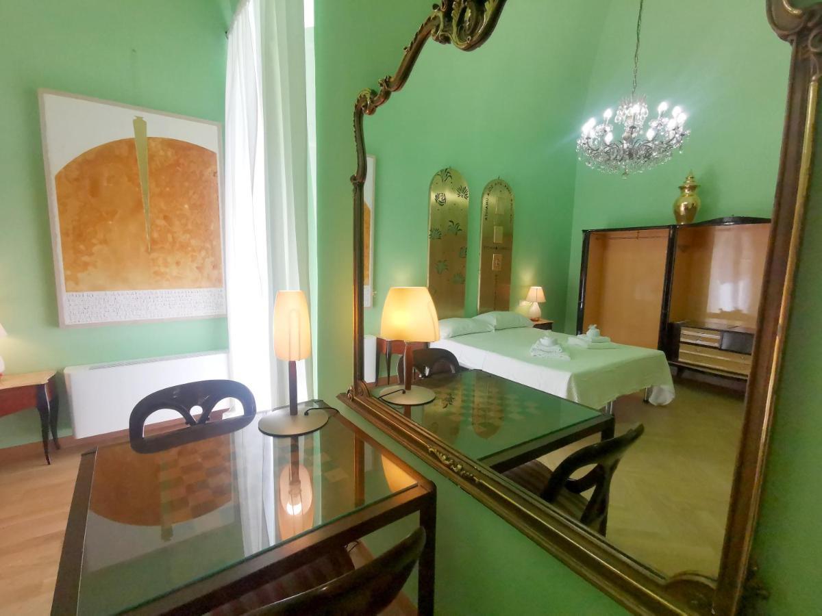 Speciale Tarshito Guesthouse Bari Luaran gambar