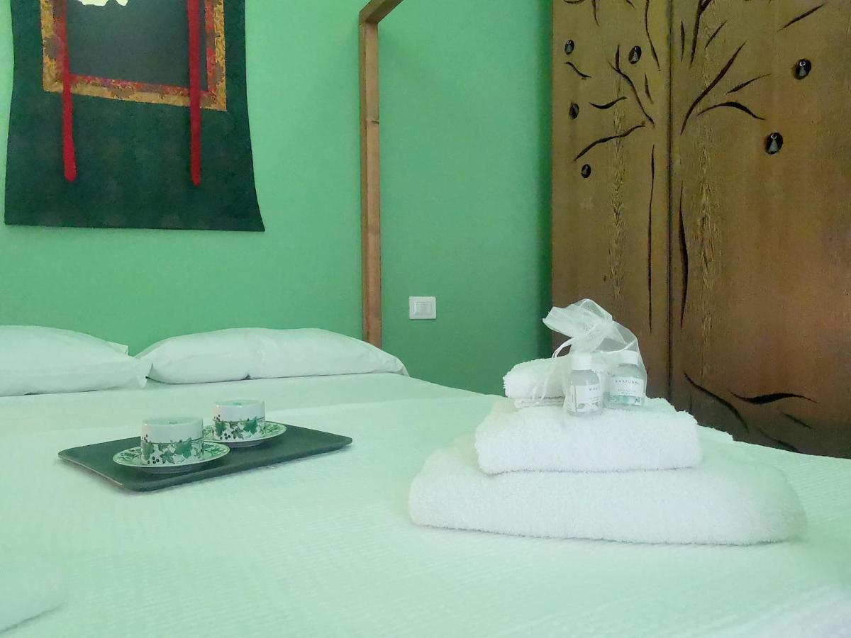 Speciale Tarshito Guesthouse Bari Luaran gambar