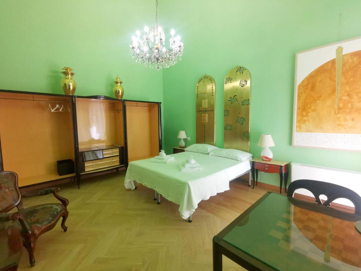 Speciale Tarshito Guesthouse Bari Luaran gambar