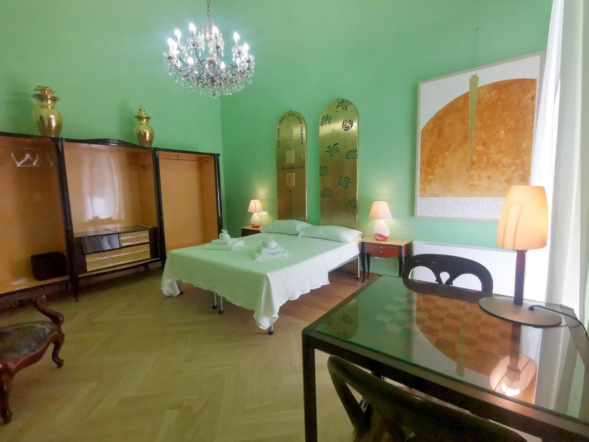 Speciale Tarshito Guesthouse Bari Luaran gambar